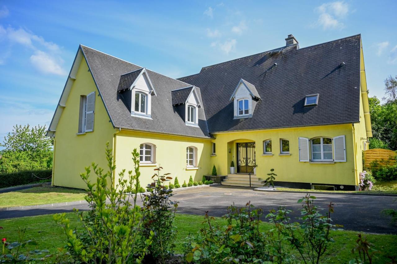 Bed and Breakfast La Fontaine Dort Tessy-sur-Vire Экстерьер фото