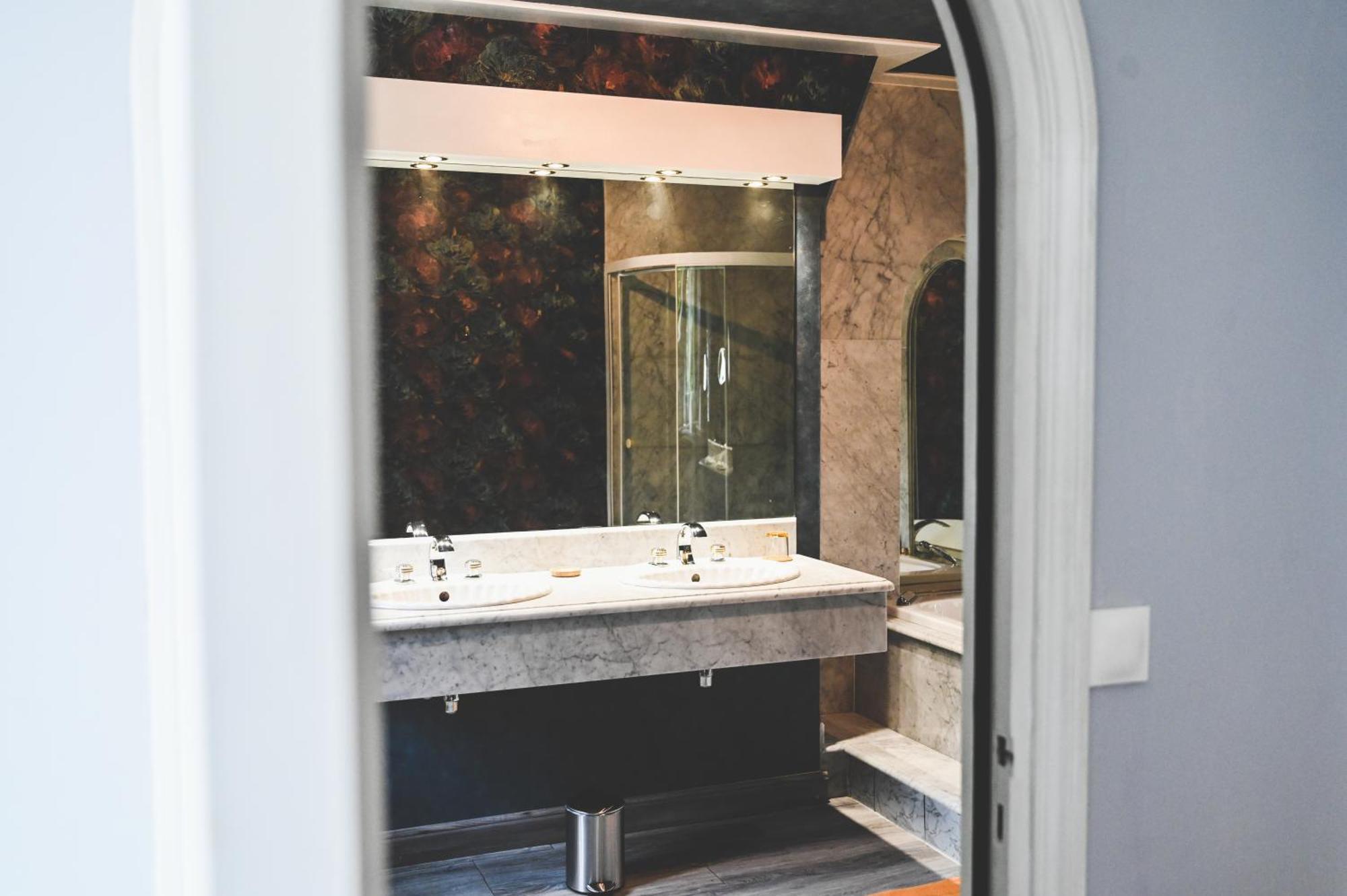 Bed and Breakfast La Fontaine Dort Tessy-sur-Vire Экстерьер фото