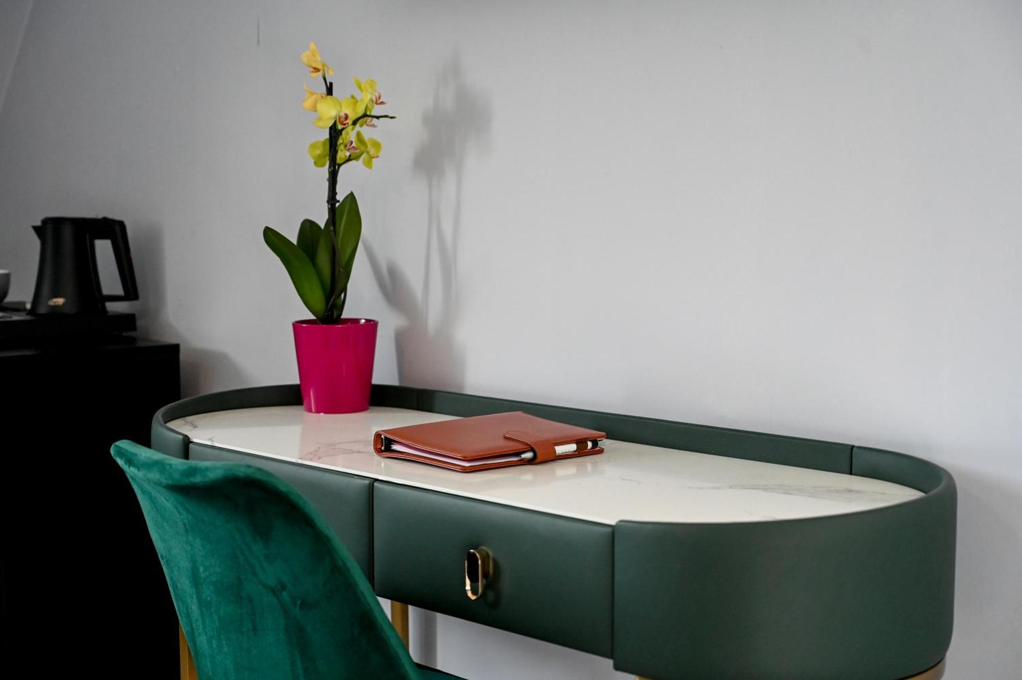 Bed and Breakfast La Fontaine Dort Tessy-sur-Vire Экстерьер фото